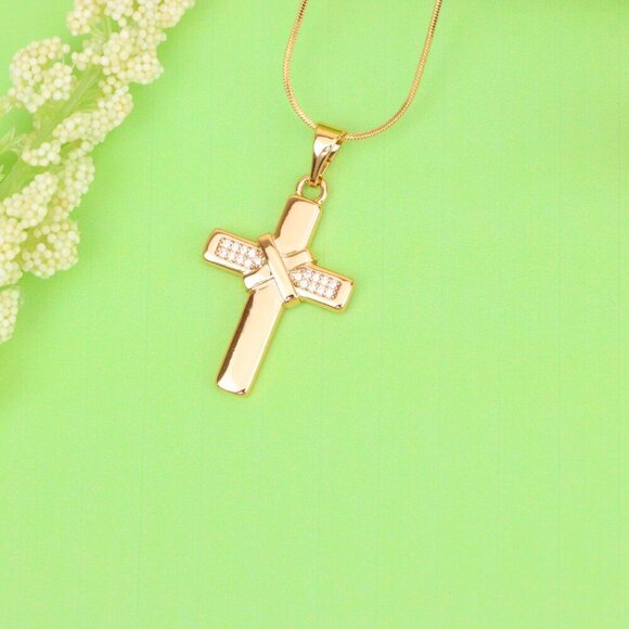 "Rose Gold Cross Pendant with Crystal Detail and Polished Finish, XPPT1484 - Picture 13 of 13